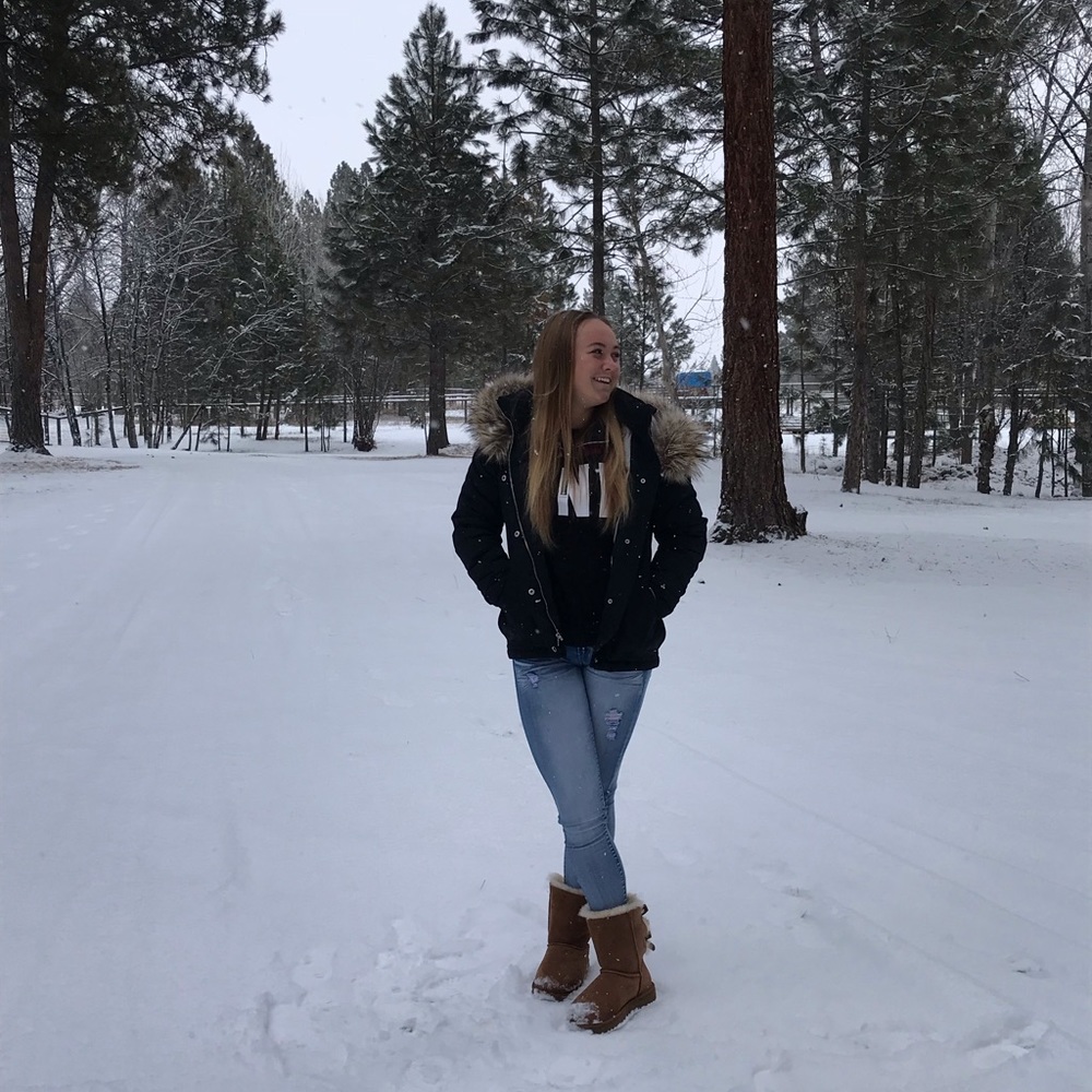 Meet your Posher, Alyssa